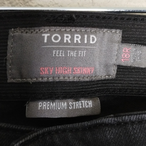 Torrid Black Sky High Skinny Premium Stretch Distressed Jean Plus Size 18 - Picture 5 of 7